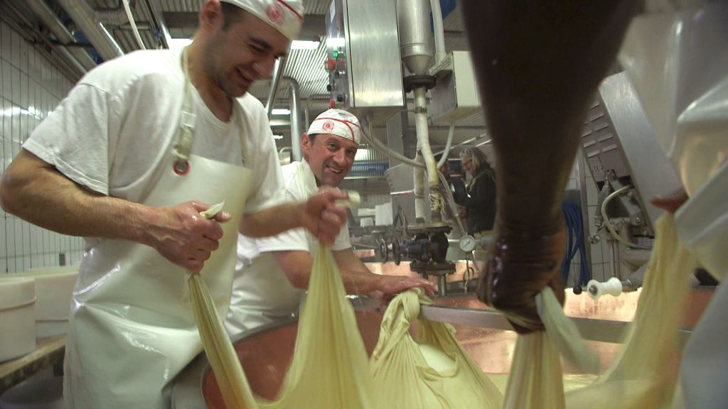 Parmazaanmakerij-2017-012-1024×576